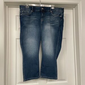 NWT Torrid Crop Bombshell Skinny Jeans Size 22